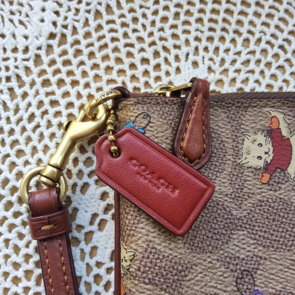 Coach Beige Signature Coated Canvas Cat Mittens Zip Long Wristlet Pouch - Picture 4 of 8